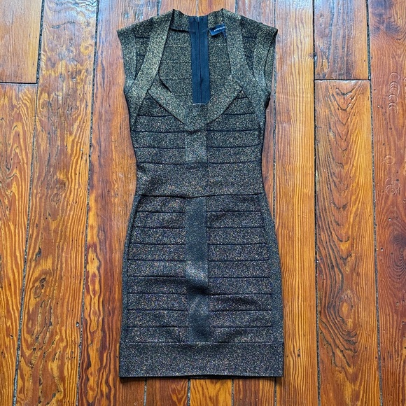 French Conection Dresses & Skirts - French Conection Elegant Black and Gold Women's Dress Size 2